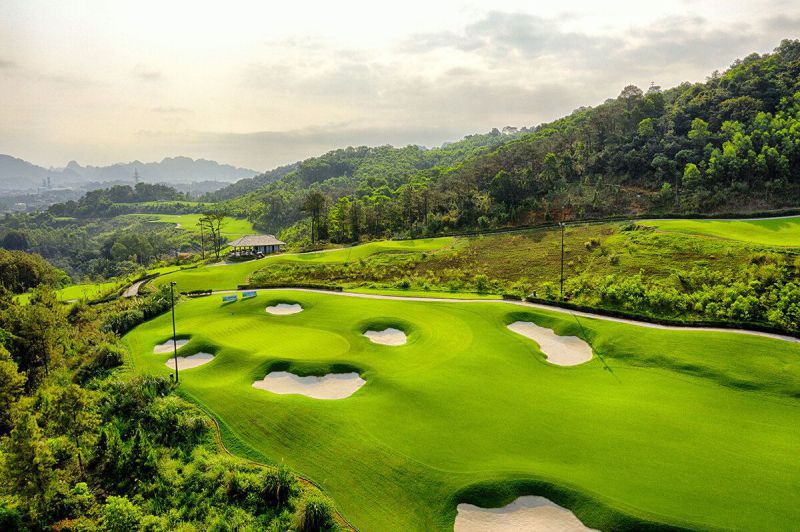 GOLF & CRUISE AT HA LONG BAY DEPARTURE FROM HA NOI 5 DAYS4 NIGHTS